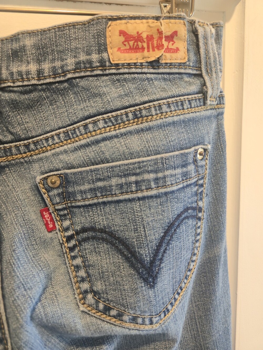 Levi's 524 Too Superlow Women's Signature Back Pocket Jeans
